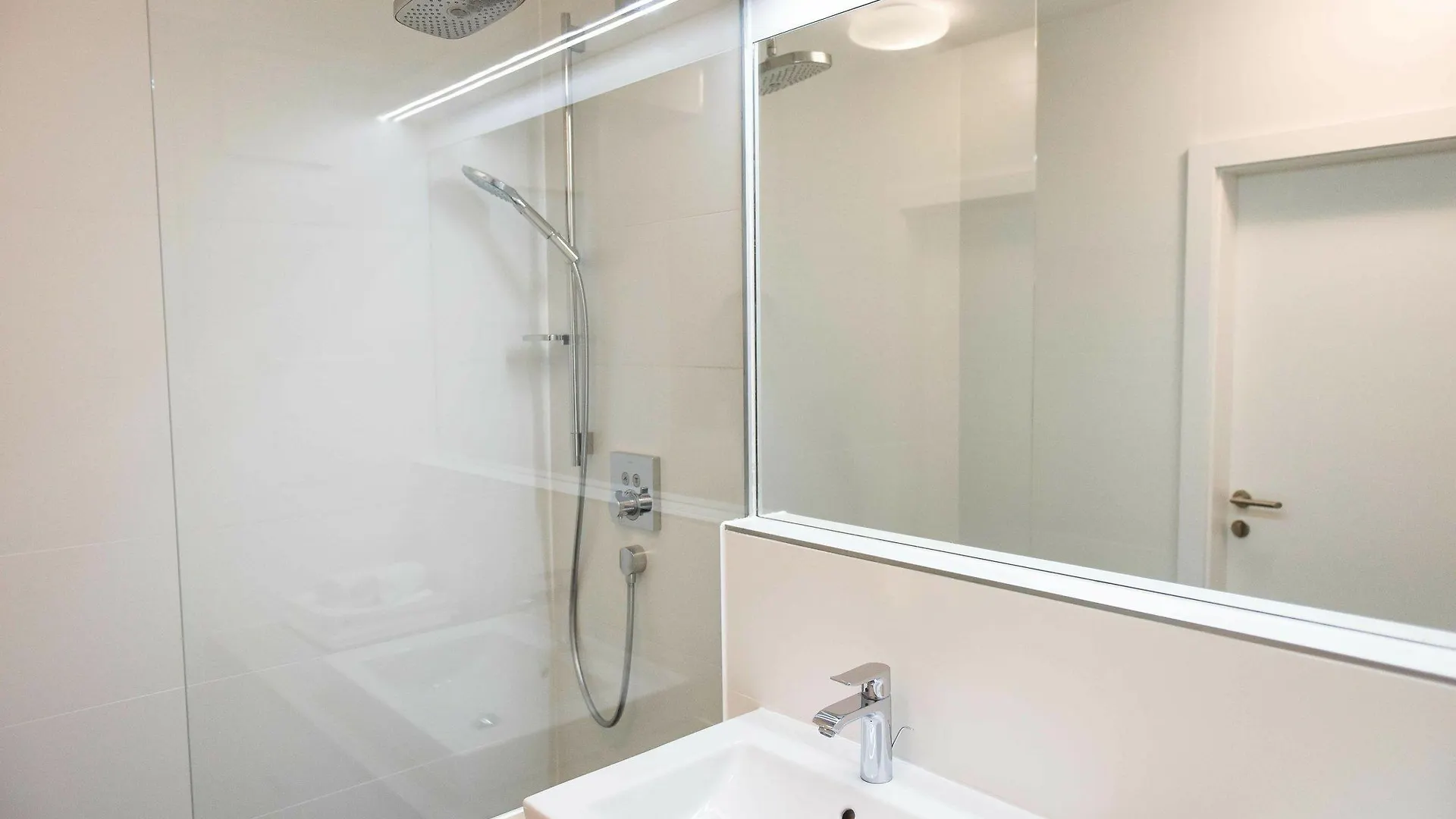 Schoenbrunn Design Viena Apartamento
